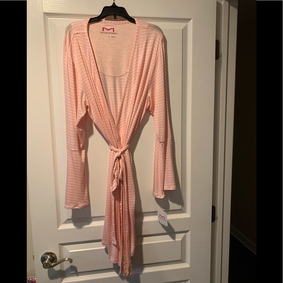 Maidenform Other - MAIDENFORM BATHROBE PINK/WHITE STRIPED SIZE L NWT!
